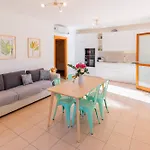 Giardino E Piscina Апартаменты