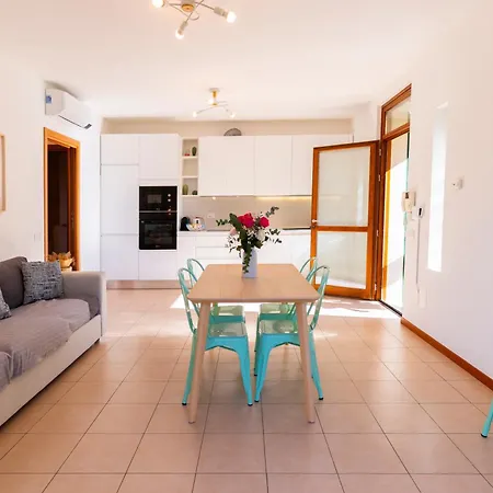 Giardino E Piscina Appartement *