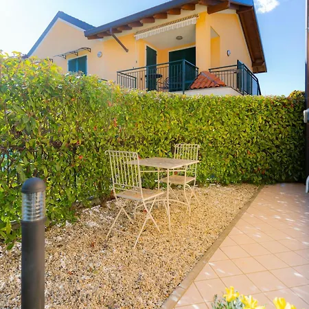 Giardino E Piscina Appartement Bellagio
